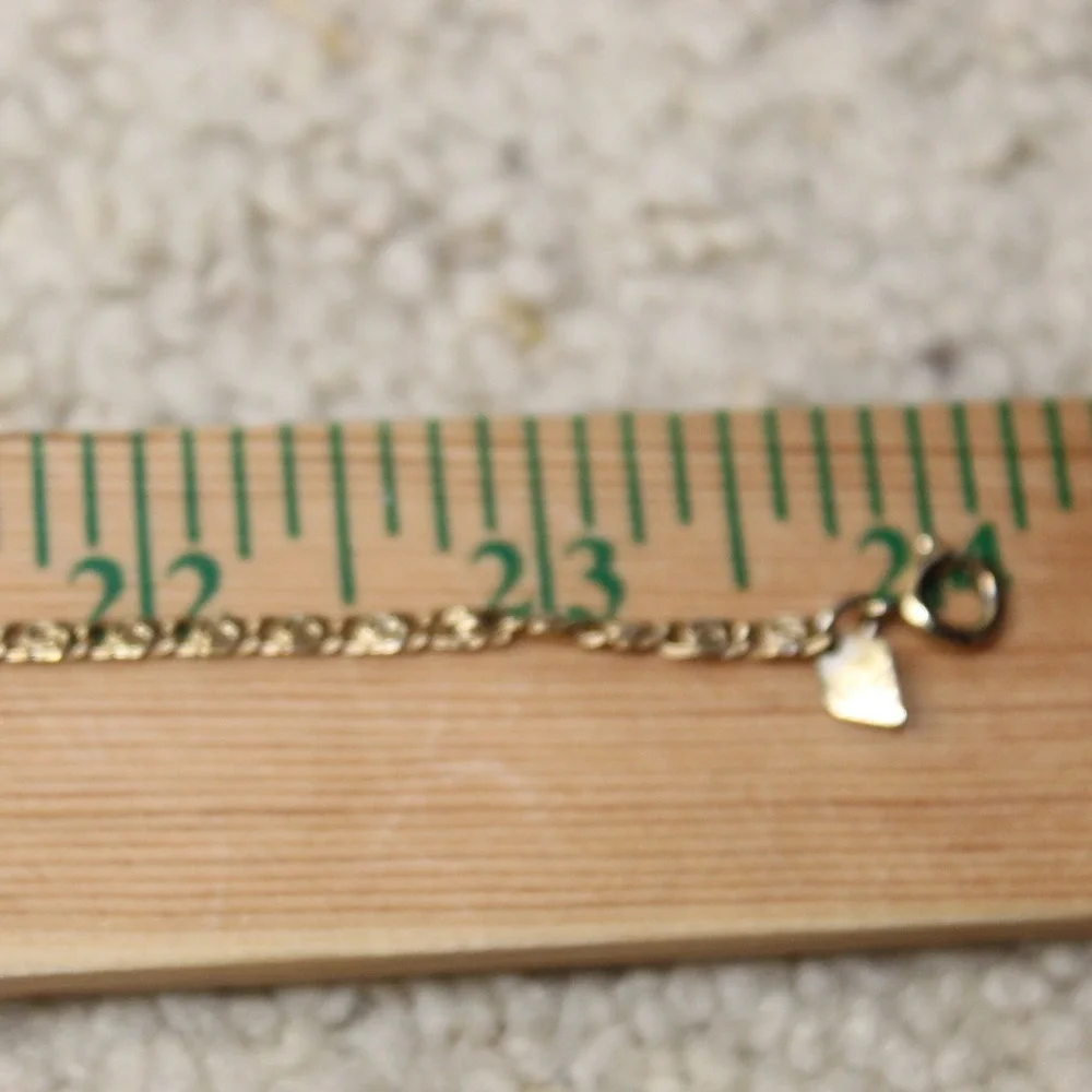 Sarah Coventry Necklace Reversible Floral Leaf Pendant 24in Gold Tone Vintage